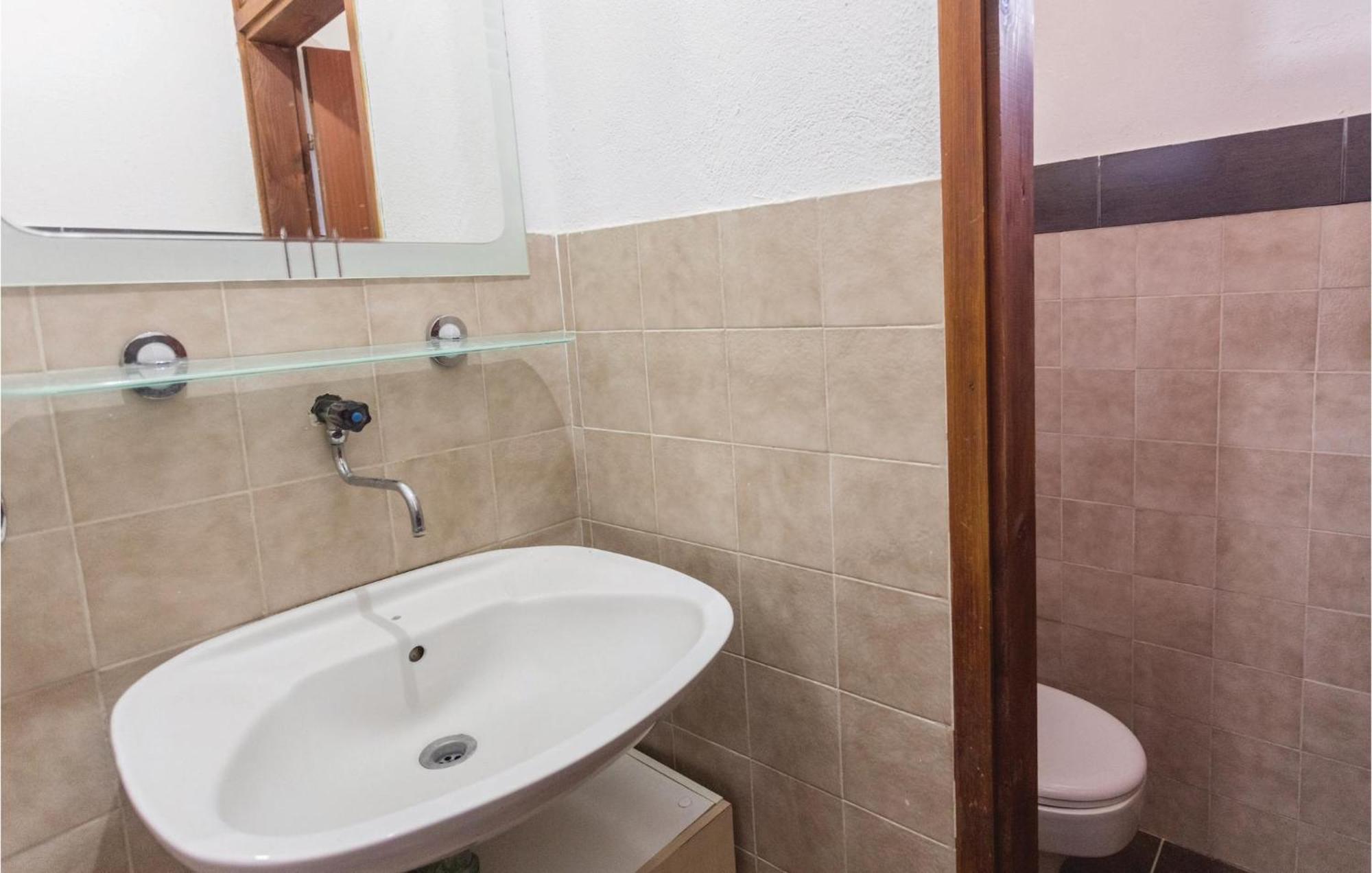 Awesome Apartment In Klek With Kitchen Екстериор снимка